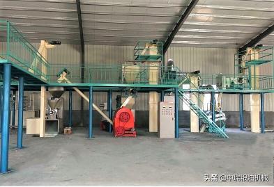 开个粮油店投资多少钱（​开一个大豆油加工厂需要多少钱）