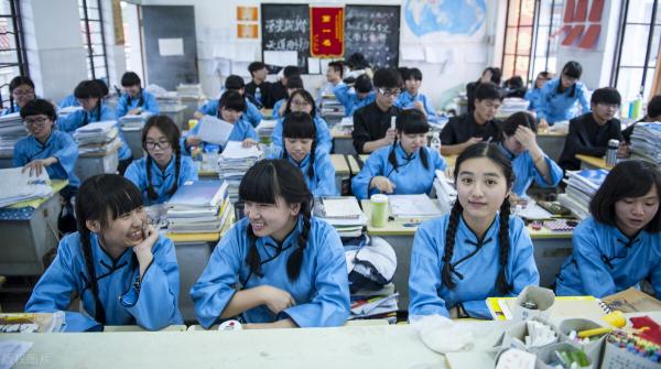 日语培训一般要多少钱（实事求是）