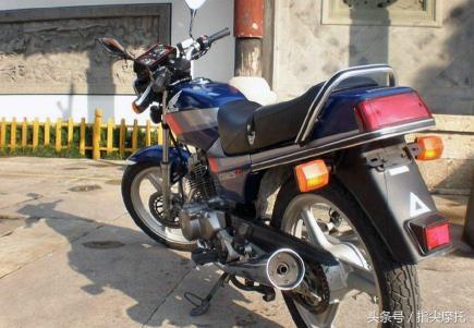 摩托車火花塞多少錢（摩托車火花塞總是用不住）