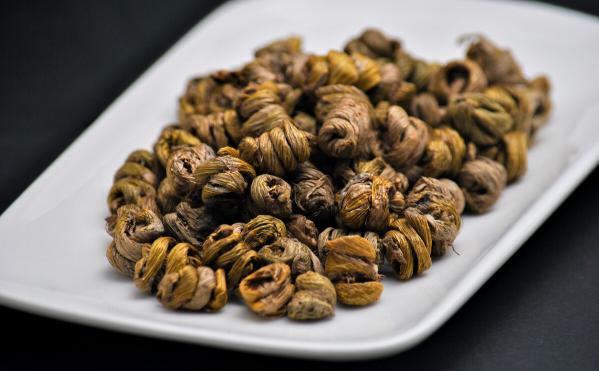 石斛花茶多少钱一斤（霍山石斛价格贵）