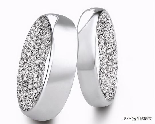 铂多少钱一克（黄金金价上涨）