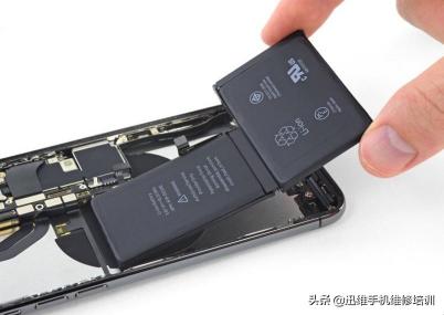 苹果换电池需要多少钱（iPhone手机电池降到80）