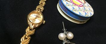 老上海手表多少钱一个（宝石花机械表）