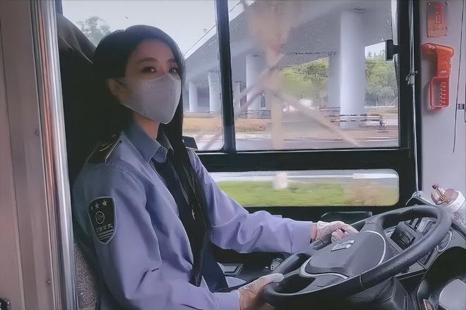 开公交车一个月多少钱（不靠颜值）