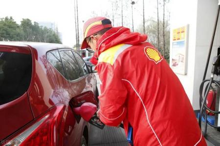 一个月油钱大概多少钱（92汽油即将进入）