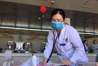 心梗做手术大概多少钱（67岁老人因急性心梗住院61天花费104万）