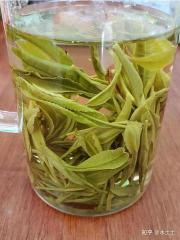 老白茶多少钱一斤（150）