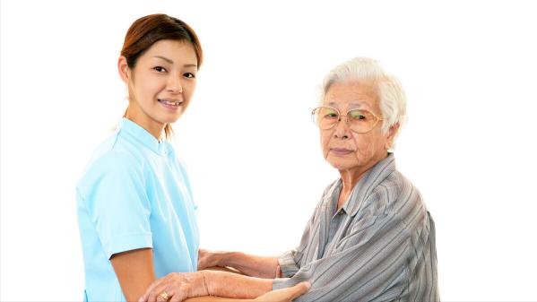 家政保姆多少钱一个月（50岁住家保姆）