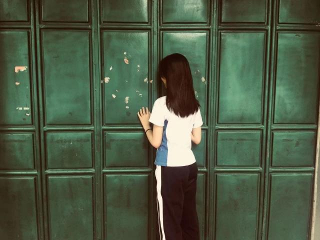 松緊帶多少錢一米（被深圳校服困住的身體）