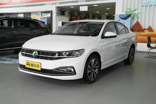 大眾寶來(lái)保養(yǎng)一次多少錢（平民級(jí)家用緊湊轎車）