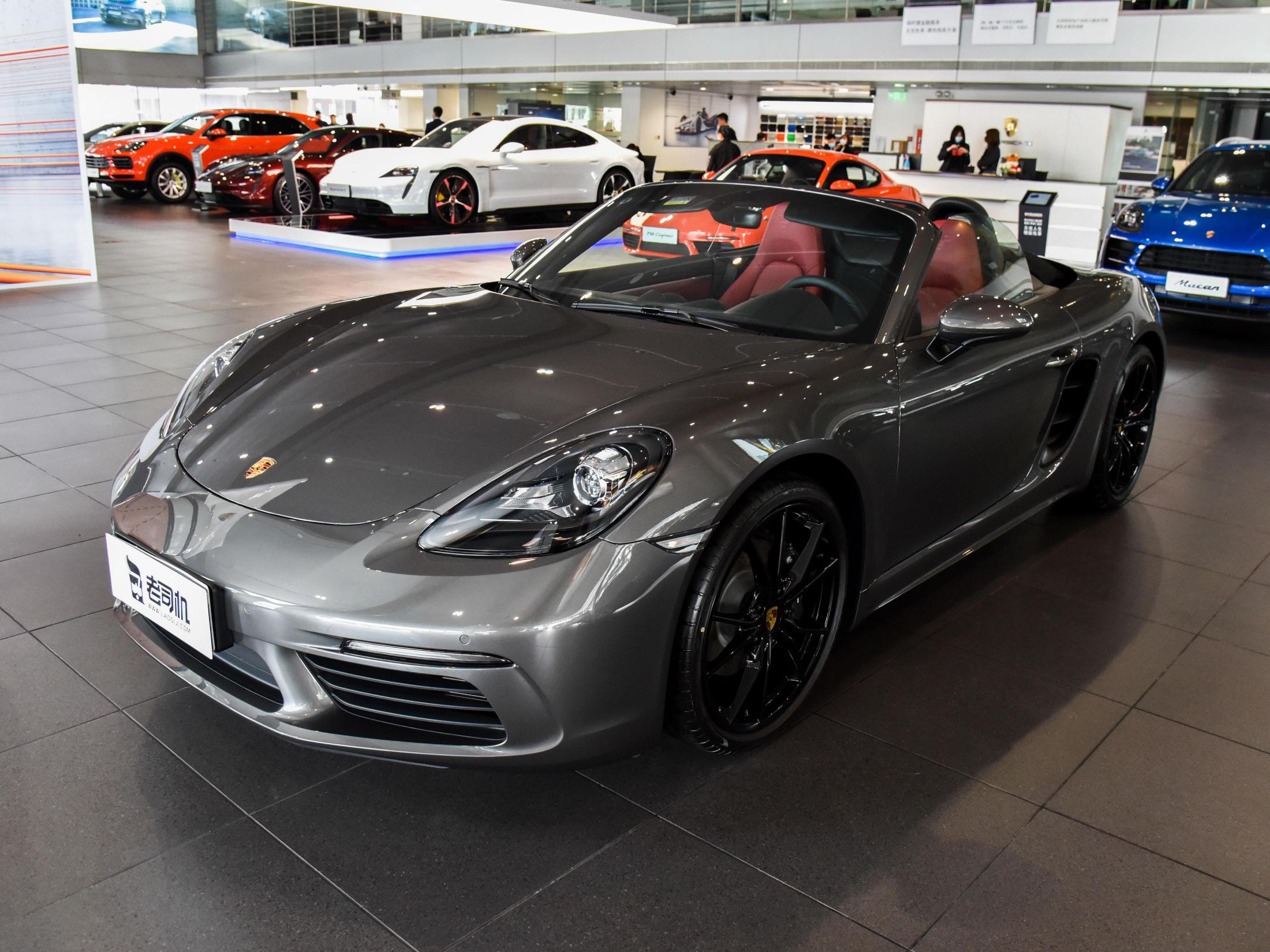 porsche718多少钱（敞篷保时捷跑车）