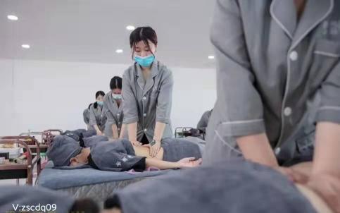 考个按摩师证多少钱（保健按摩师怎么报名）